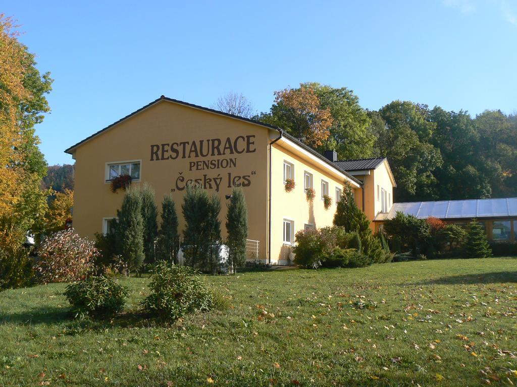 Restaurace A Penzion Cesky Les Horní Folmava Exterior photo